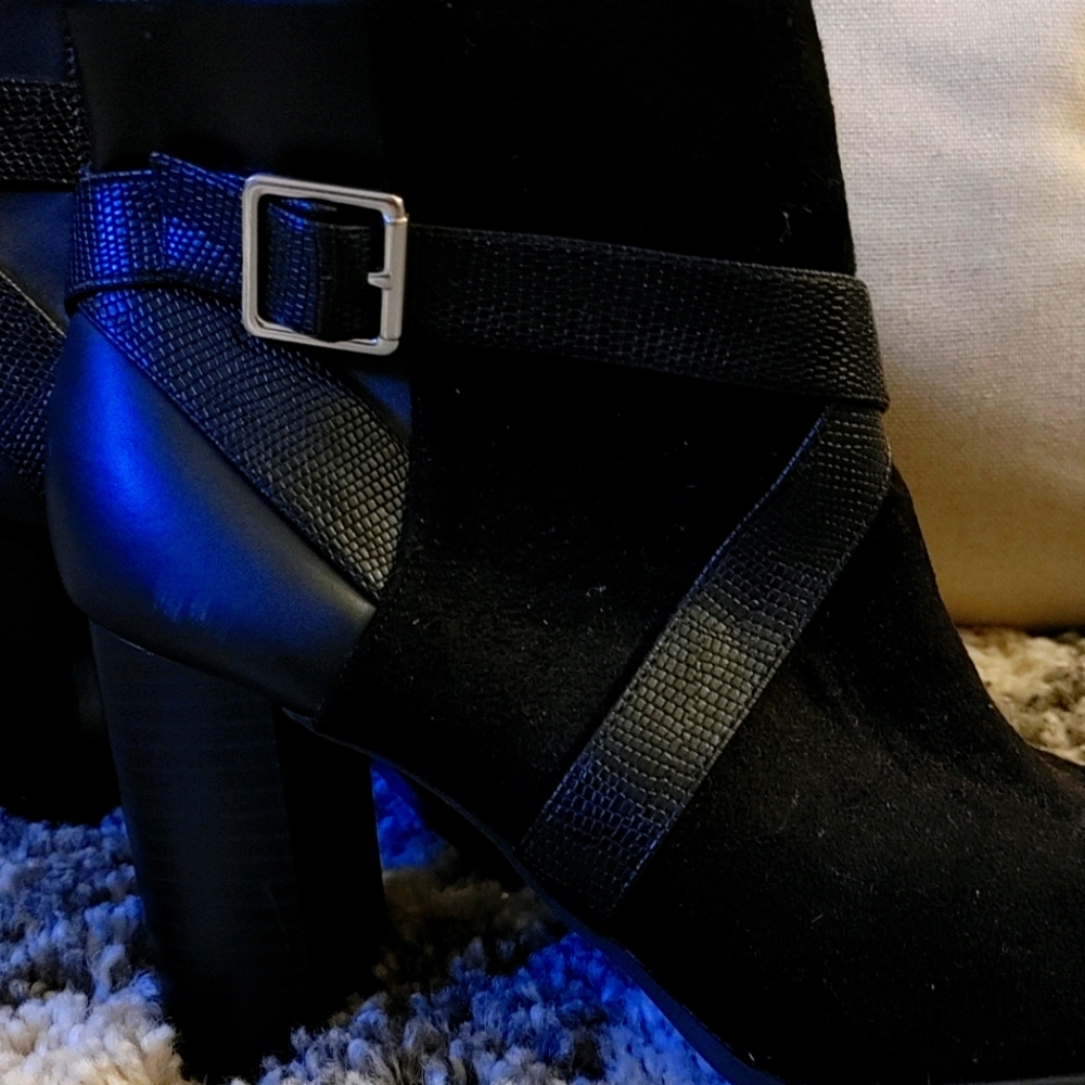 Christian Siriano Ankle Boots - Picture 10 of 10